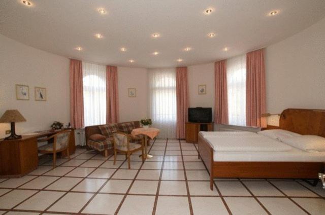 Hotel Haus Reichert Баден-Баден Екстериор снимка