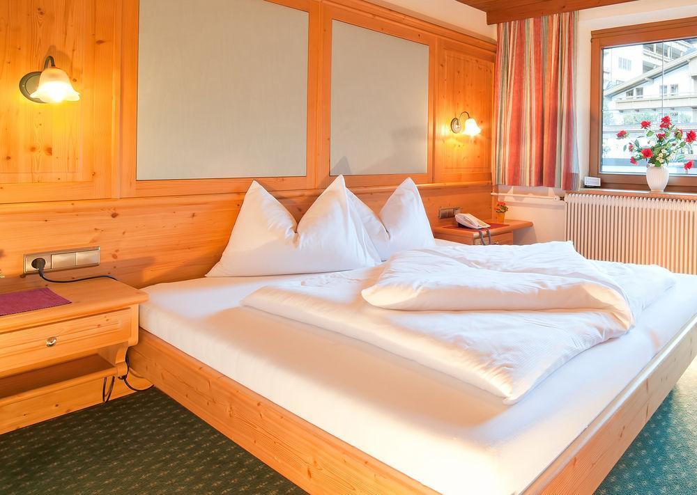 Hotel Haus Reichert Баден-Баден Екстериор снимка