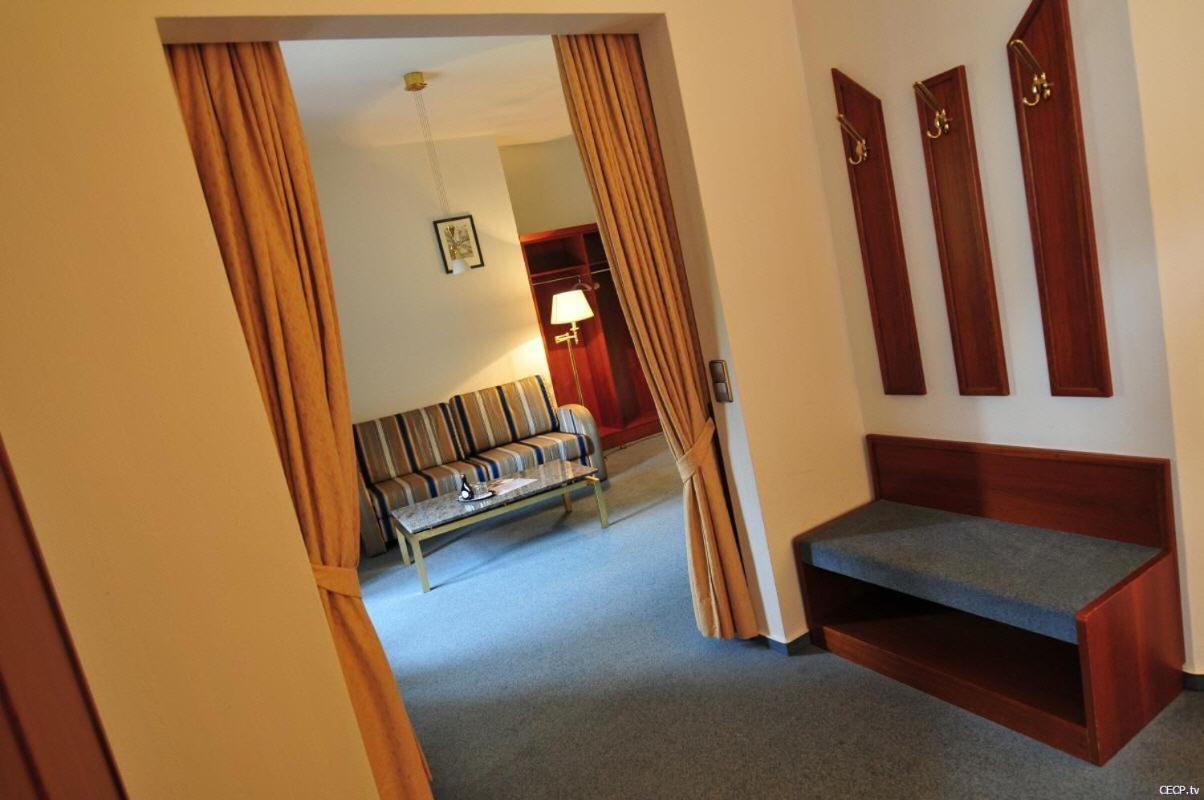 Hotel Haus Reichert Баден-Баден Екстериор снимка